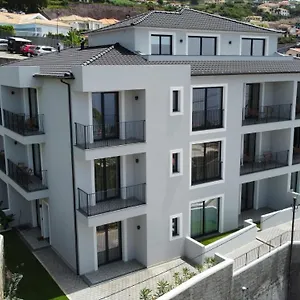  Apartment Dona I At Botanical Garden