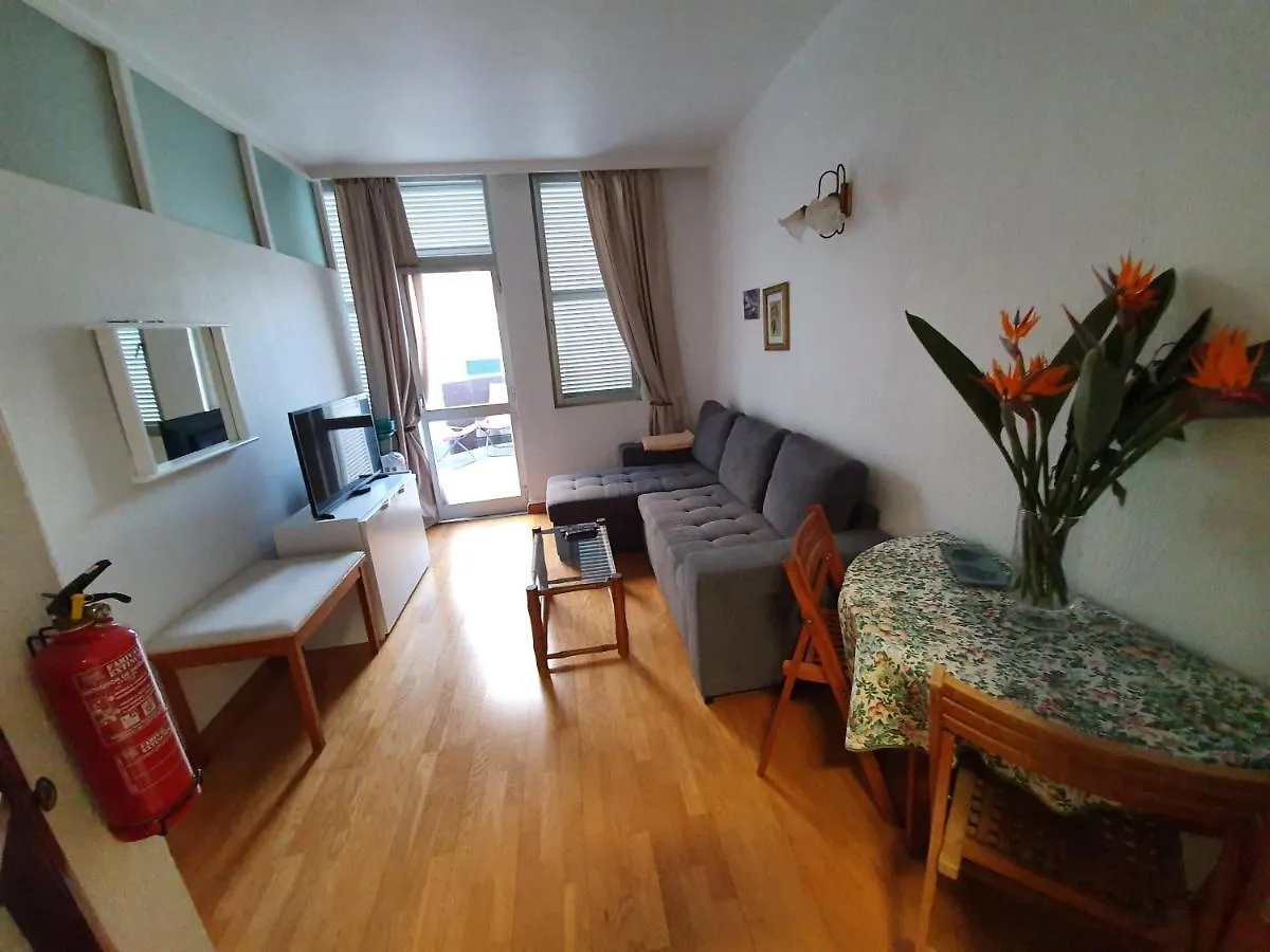 Apartamentos Navio Azul Funchal  Portugal