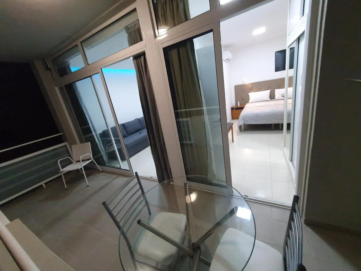 Apartamentos Navio Azul Funchal  Funchal (Madeira)