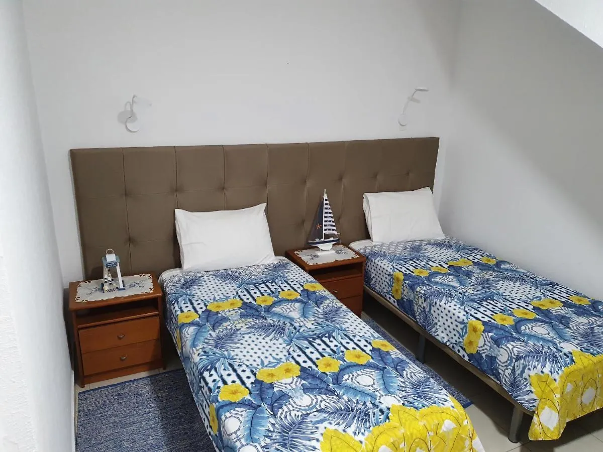 Apartamentos Navio Azul Funchal  Funchal (Madeira)